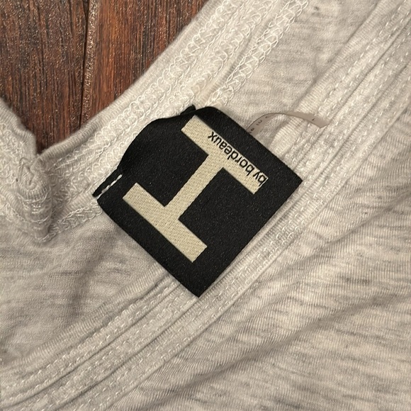 Heather Gray V-Neck Women's Top - Picture 2 of 8